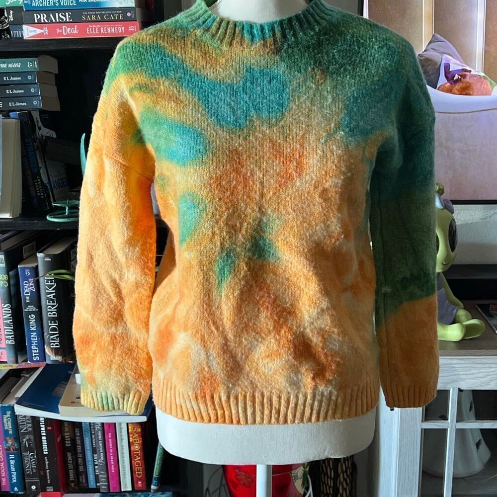 Princess Polly Size S/M Yellow & green Tye dye Crew Neck sweater